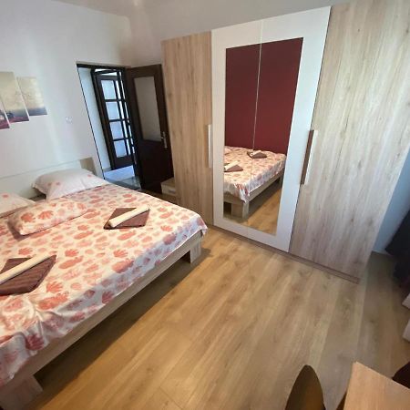 Apartment Dora Задар Екстер'єр фото